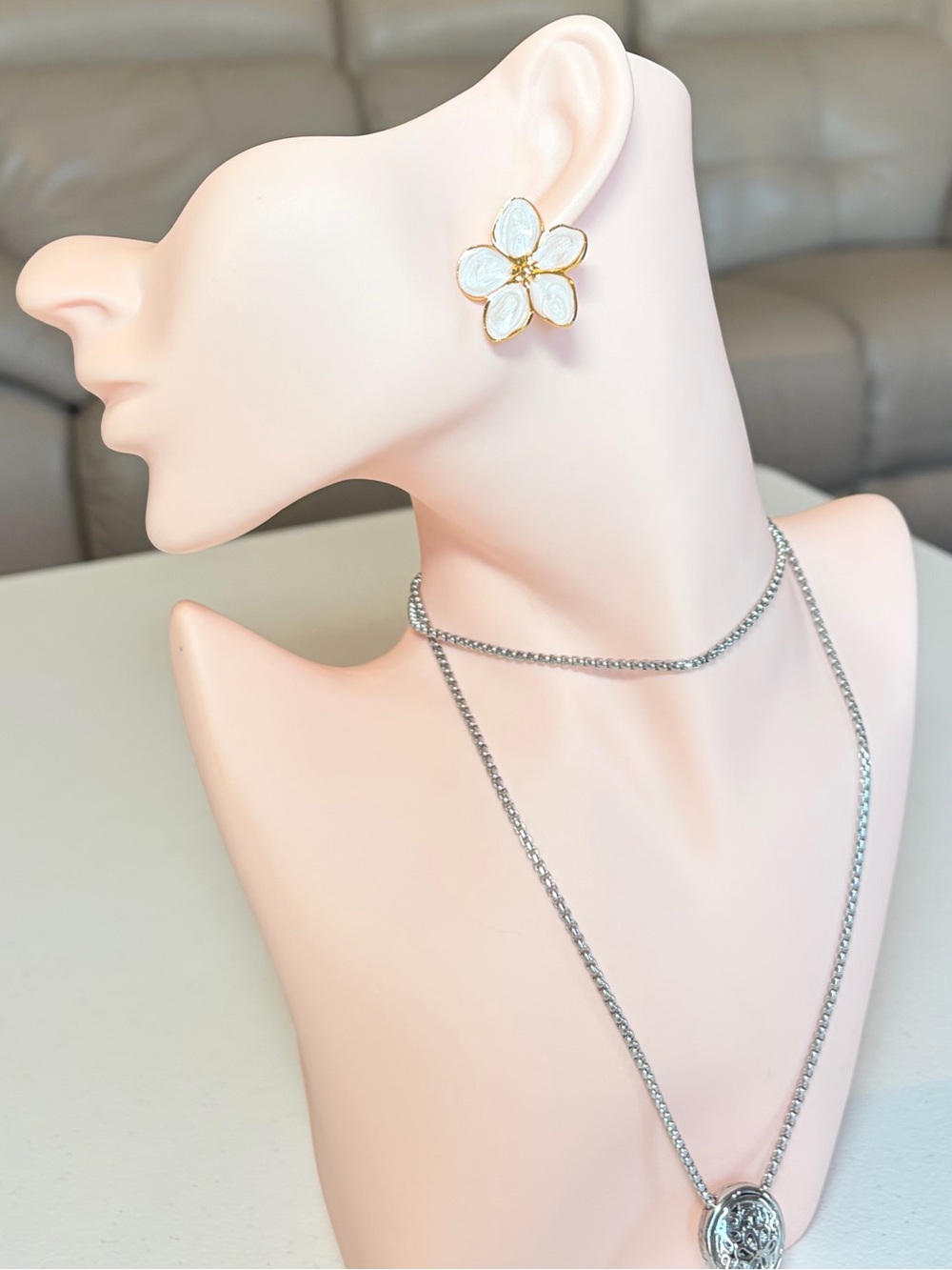 White Floral Petal Stud Earrings.
